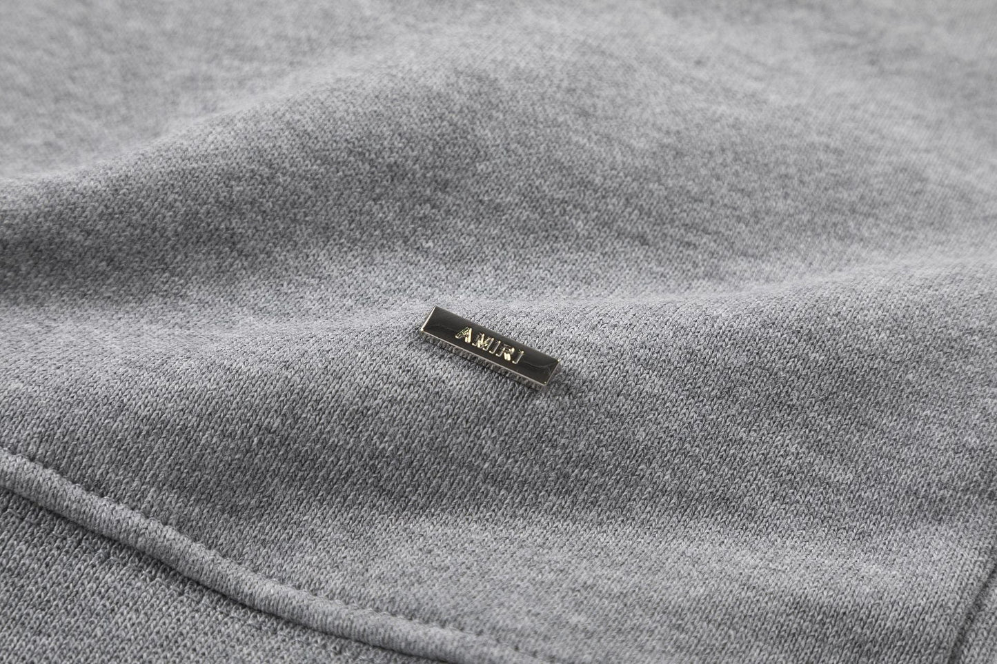 AMRI Hoodies
