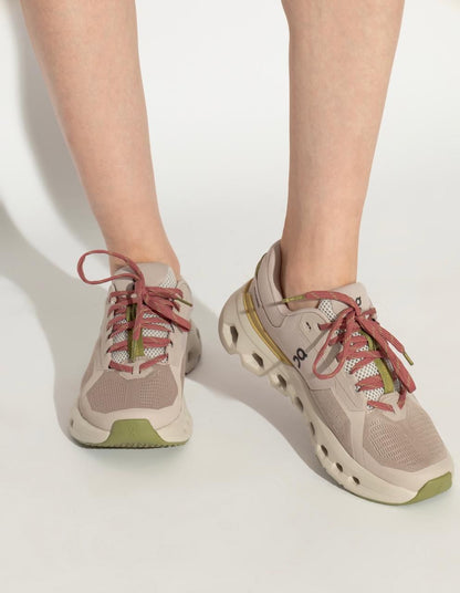 On Running Cloudrunner 2 WalkGood LA Sand Flax