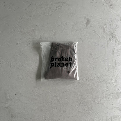 Broken P Granite Base Suit